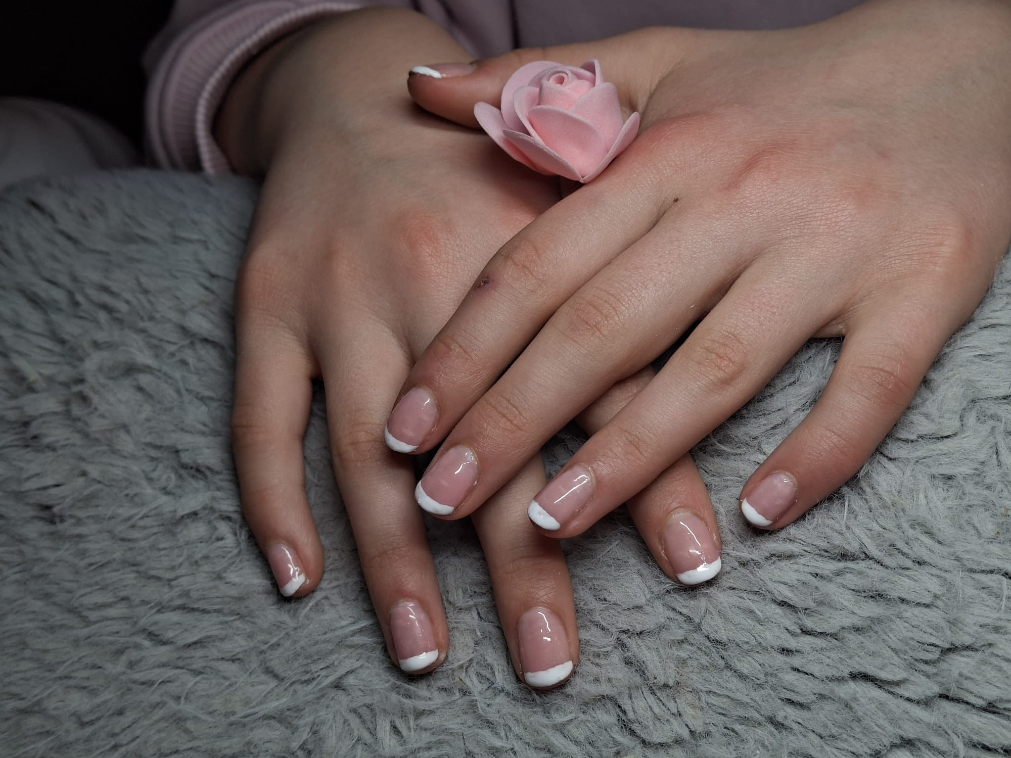 Klassische French Manicure